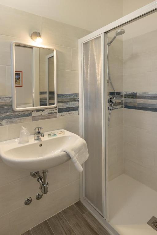 Hotel Giordo Rimini Eksteriør billede