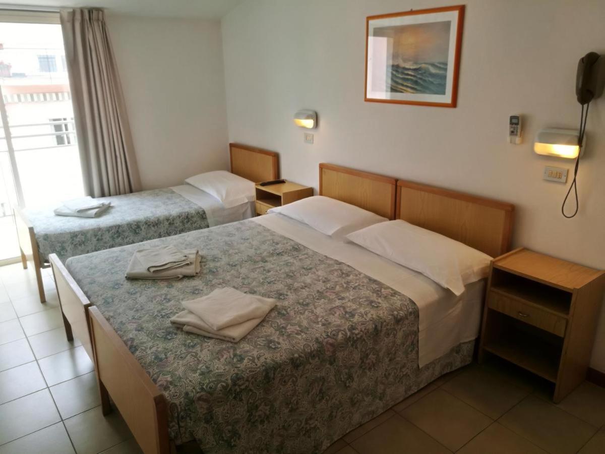 Hotel Giordo Rimini Eksteriør billede